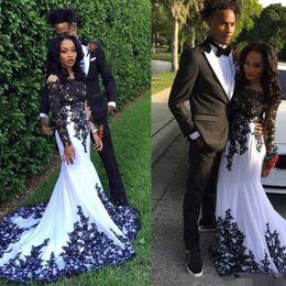 Modest Black And White Off The Shoulder Long Sleeves Black People Prom Dresses With Lace Appliques robes de soiree tendance longue