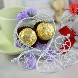 HOT SALE! Candy box Favours Birthday Party Heart Carriage Wedding Metal Chocolate Candy Box Gift