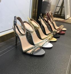 Hot Sale-High Heel Platform Sandals Designer Women Summer Runway Heels Peep Toe Models Fottwear Shoes Luxury Designer Chain Shoes