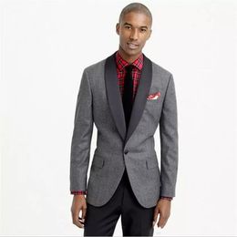 Autumn Winter Style Grey Tweed Groom Tuxedos Shawl Lapel One Button Men Wedding Dress Men 3 Piece Suit(Jacket+Pants+Tie+Vest) 1008