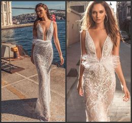 2019 New Dimitrius Dalia Mermaid Wedding Dresses With Feathers V Neck Lace Bridal Gowns vestito da sposa Backless Beach wedding dress Custom