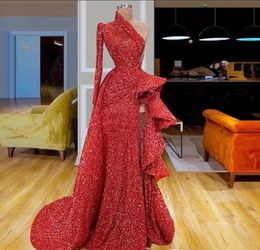 Sparkling Red One Shoulder Sequins High Split Prom Dresses 2020 Long Sleeve Ruffles Ruched A Line Sweep Train Formal Party Evening Gowns