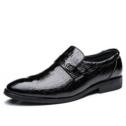 Fashion Mens Dress Oxfords Crocodile Pattern Pointed-toe Wedding Shoes for Man Buckle Slip-on Formal Shoes Dresses Shoes