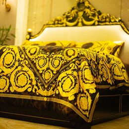 Luxury 5pcs Gold King Queen Size Wedding Black Gold Bedding Sets 100 Cotton Woven European Style Quilt Cover Pillow Cases Bed Sheet Duvet Comforter Covers set