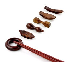 Wooden chopstick rest Creative many styles big and small fish gourd dumbbell circular leaf shape chopsticks holder SN2923