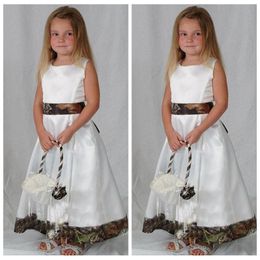 White With Camo Flower Girls Dresses For Country Wedding Cap Sleeve Jewel Little Girls Party Dress For Special Occasion Dress Gown268p