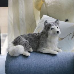 Dorimytrader Simulation Animal Husky Plush Toy Dog Samoyed Doll Polyethylene & Furs Handicraft Gift Home Decoration DY80032