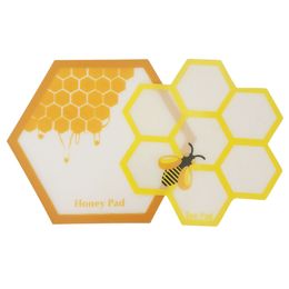 Silicone Mats Pads 2pcs/lot Honey Pad And Bee Pad FDA Food Grade Reusable Non Stick Concentrate Wax Slick Oil Heat Resistant Fibreglass
