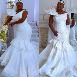 Plus Size Mermaid Wedding Dresses Off Shoulder Lace Applique Beading Bridal Gowns Tiered Ruffles Backless Wedding vestidos