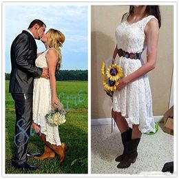 Little White Dress Vintage High Low Beach Wedding Dresses Full Renda decote em V Bohemian Western Country Cowgirls vestido de recepção nupcial