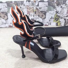 Hot Sale-Newest Women Popular Leather Sandal Striking Gladiator Style Designer Leather Outsole Perfect Flat Canvas Plain Sandal Size 34-40