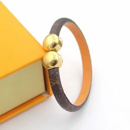 -bracelet de luxe bracelets en cuir véritable ronde avec des bijoux fleur bracelet femmes boucle ronde or print pulseira marque nommée