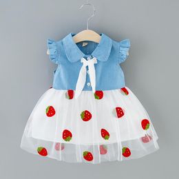 Toddler Dresses For Girls Bowknot Denim Splice Strawberry Print Tulle Princess Dress Baby Girls Summer Casual Clothing Ma8