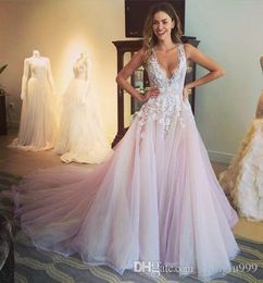 Setwell Pink A-Line Prom Dress Sexy Deep V-neck Whte Appliqued Evening Gowns Custom Made Soft Tulle Sweep Train Long Special Occasion Dress