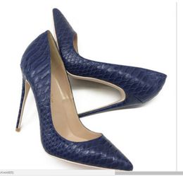 navy blue heels canada
