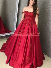 Stunning Off The Shoulder Satin Arabic Evening Dresses Applique Plus Size Prom Ball Gown Robe De Soiree Formal Guest Long Party Formal