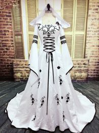 Robe De Mariage Mediaeval Wedding Dress Custom Made Bridal Dresses Embroidery A Line White And Black Satin Wedding Dress237o