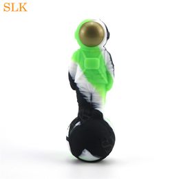 smoking accessories tobacco smoking pipes with glass bowl dab rig astronaut shape silicone pipe glass bubbler Hand Pipes
