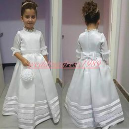 Beautiful A-Line Half Sleeve Satin Girls Pageant Dress Lace Applique Girl Communion Dress Kids Formal Wear Flower Girls Dresses for Wedding