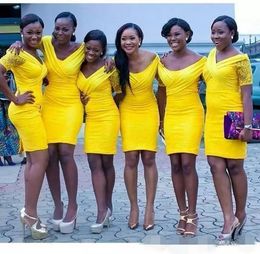 Nedime Sarı Elbiseler Denizkızı V Boyun Kısa Kollu Dantel Aplike Düzenli Piller Artı Boyut Hizmetçisi Onur Elbise Düğün Partisi