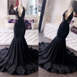 2022 Sexy New African Black Mermaid Prom Dresses Deep V Neck Applique Lace Special Occasion Evening Gowns