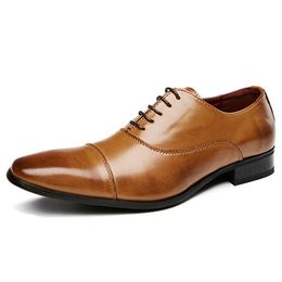 Business New Fashion Men Dress Shoes Leather Men Wedding Oxford Shoes Lace-Up Office Suit Men's Casual Shoes Luxury Formal