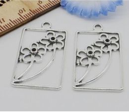 100Pcs alloy Metal Flower Charms Antique silver Charms Pendant For necklace Jewellery Making findings 34x19mm