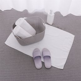 Manufacturers Wholesale Fve Star Hotel Towels Bathroom Cotton Hotel Non Slip Pads White Thick 350g Soft Absorbent Water Can Be Customised