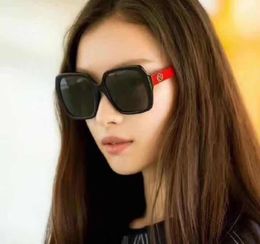 Luxury-0096 Square Sunglasses Summer Style Black Gray Gradient Lens 54mm Womens Fashion Brand Sunglasses Eye Wear New with Box