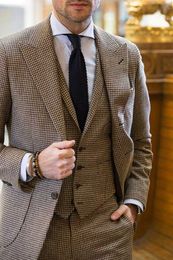 Classic Groomsmen Peak Lapel Groom Tuxedos Houndstooth Men Suits Wedding/Prom/Dinner Best Man Blazer ( Jacket+Pants+Tie+Vest) G316