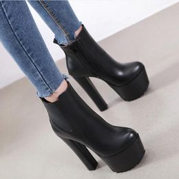Designer-le Boots Women Winter Shoes Round toes Short Boots 16cm Square Heel Side Zip Concise