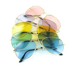 Metal Frame Pilot Sunglasses Designer Sun Óculos para mulheres e Mens Gold Silver Colors Lenses Atacado