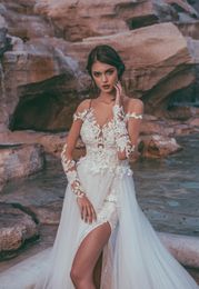 Beach Wedding Dresses Sheer Neck Long Sleeve Lace Applique Bridal Gowns Side Split Brides Dress Vestido De Novia