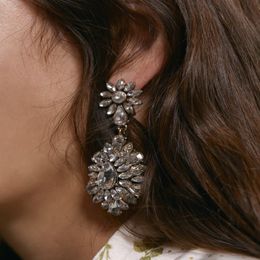 Super Glittering New Fashion Designer Exaggerated Diamond Beautiful Crystal Zircon Flower Pendant Stud Earrings for Women Girls