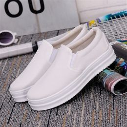 -Chaussures de toile Femme étudiante coréenne Femmes Mocassins paresseux Chaussures blanches Muffin croûte épaisse Chaussures de sport