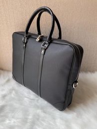 2020 Famous Brand Simple Mens Leather Briefcase Bag Solid Large Business Man Bag 14 Inch Laptop Handbag