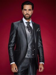 Charcoal Grey Groom Tuxedos Peak Lapel One Button Men Wedding Dress Best Popular Men Business Prom Party Suit(Jacket+Pants+Tie+Vest) 2266