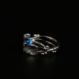 Wholesale- Silver Rings Dragonfly Lotus Flower Design Ring Good Luck 5 Size Trendy Solid Thai Sier Ring for Women Men Jewellery Ornament