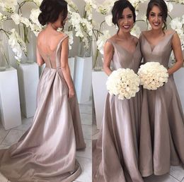 Sexy V-neck A Line Bridesmaid Dresses Backless Floor Length Maid Of Honour Dress Long Prom Gown for Wedding Party