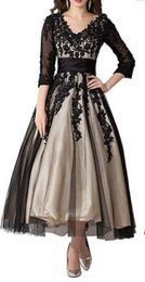 3 4 Long Sleeves Black Lace Mother of the Bride Dresses Ankle Length V Neck Champagne Lining Wedding Guest Dresses Special Occasio2066