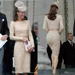 Ünlü Kate Middleton Şampanya Gelin Elbiseler annesi Uzun Kollu Fermuar Geri Kısa Düğün Törenlerinde