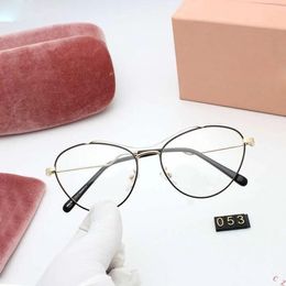 Luxury-New fashion designer sunglasses for women popular cat eye frame top quality eye Glasses trend avant-garde style uv400 eyewear