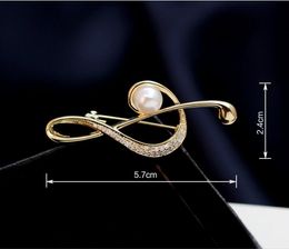 Wholesale-12pcs/lot Charm Music Note Cystal Pearl Brooch Lovely Brooches Pin clip Novelty Gift Pendant Golden Silver Jewellery