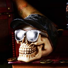 Retro industrial style creative resin skull head ornaments personality bar cafe Halloween decorations small furnishings