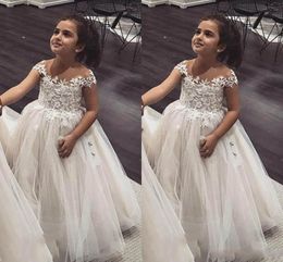 Cute Cheap Flower Girls Dresses Cap Sleeves Lace Appliques Sheer Jewel Neck Tulle Princess Long Children Kids Party Communion Gowns