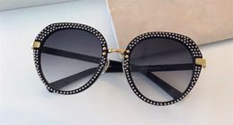Luxury-The latest style of fashion women sunglasses plate frame with rivets top quality fashion popular style uv 400 lens with original box