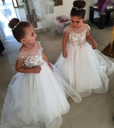 Cute Flower Girls Dresses Sheer Jewel Neck Short Sleeve Beading Kids Teens Pageant Gowns Birthday Party Dress For Wedding Cooktail Gown