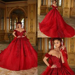 Luxury Red Ball Gown Wedding Dresses Off-shoulder Sleeveless Applique Lace Beaded Sequins Bridal Dress Sweep Train Ruched Robes De Mariée