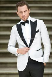 Cheap And Fine One Button Groomsmen Peak Lapel Groom Tuxedos Men Suits Wedding/Prom/Dinner Best Man Blazer(Jacket+Pants+Tie) A158