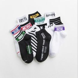New summer stockings, pure cotton socks, Korean skateboarding socks, alphabetic sports socks for men and women